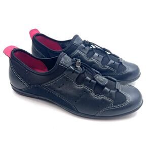 ECCO Black Leather Slip On Comfort Sneakers / Toggle Ties Womens